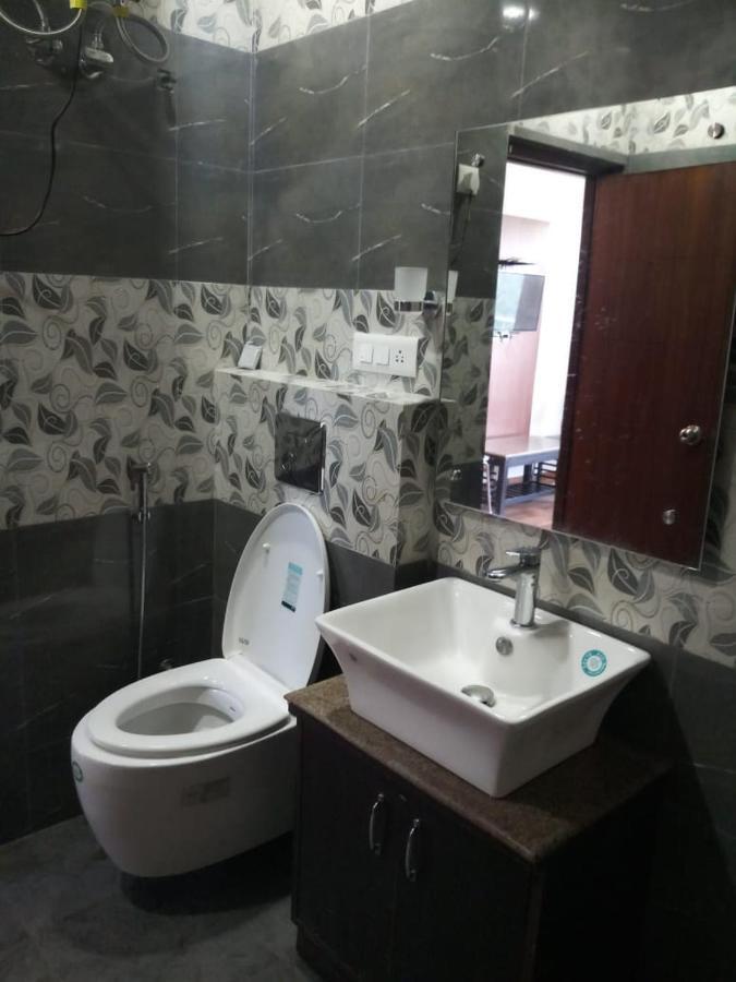 Hotel Snow Ark Inn By Royal Collection ดัลเฮาซี ภายนอก รูปภาพ
