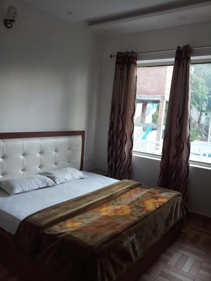 Hotel Snow Ark Inn By Royal Collection ดัลเฮาซี ภายนอก รูปภาพ